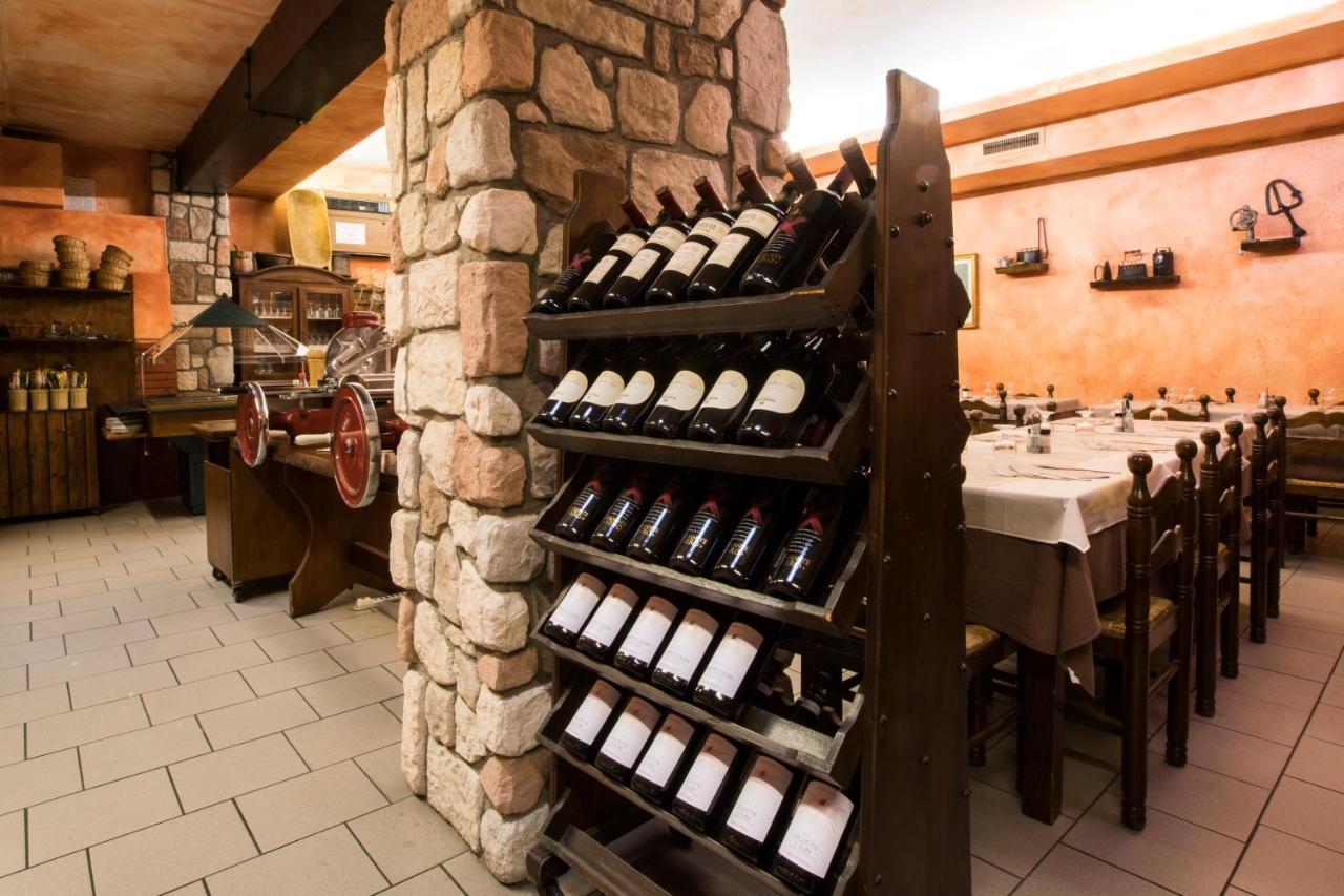 Albergo Ristorante Brera Inveruno Bagian luar foto