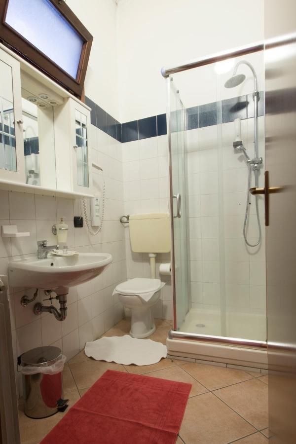 Albergo Ristorante Brera Inveruno Bagian luar foto