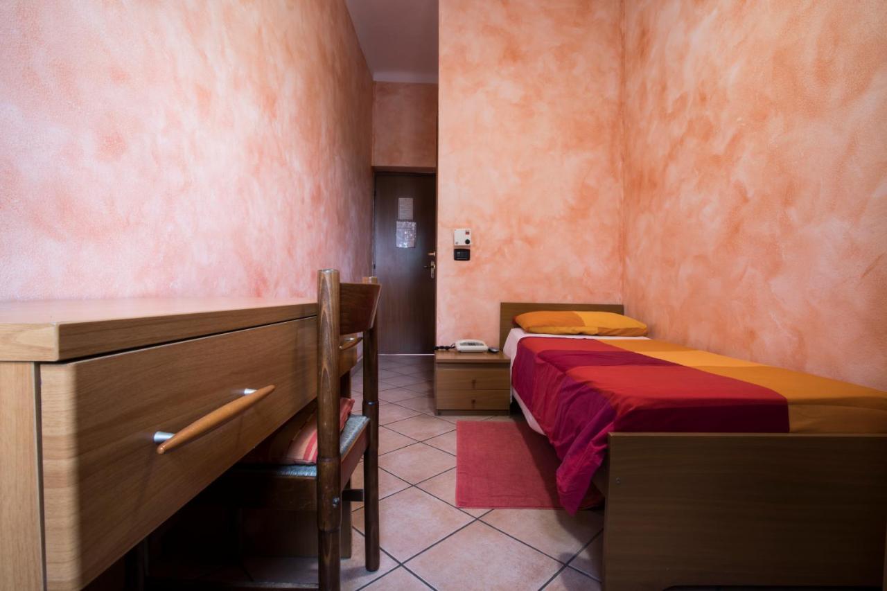 Albergo Ristorante Brera Inveruno Bagian luar foto
